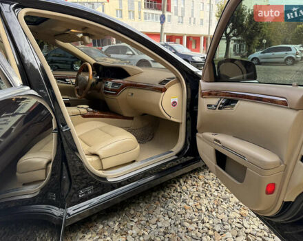 Чорний Мерседес С Клас, об'ємом двигуна 3 л та пробігом 337 тис. км за 19900 $, фото 17 на Automoto.ua