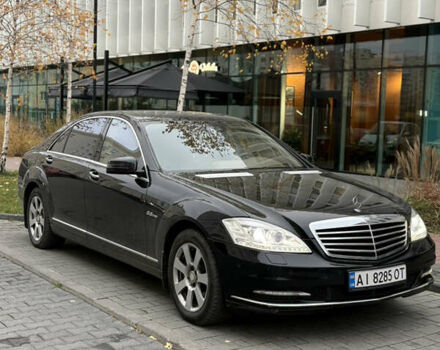 Черный Мерседес С Класс, объемом двигателя 5.5 л и пробегом 150 тыс. км за 17999 $, фото 100 на Automoto.ua