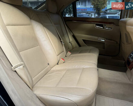 Чорний Мерседес С Клас, об'ємом двигуна 3 л та пробігом 337 тис. км за 19900 $, фото 22 на Automoto.ua