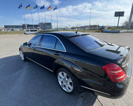 Чорний Мерседес С Клас, об'ємом двигуна 4.7 л та пробігом 252 тис. км за 14000 $, фото 3 на Automoto.ua