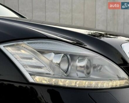 Чорний Мерседес С Клас, об'ємом двигуна 3 л та пробігом 211 тис. км за 23400 $, фото 23 на Automoto.ua