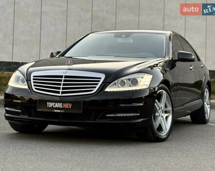 Чорний Мерседес С Клас, об'ємом двигуна 3 л та пробігом 211 тис. км за 23400 $, фото 2 на Automoto.ua