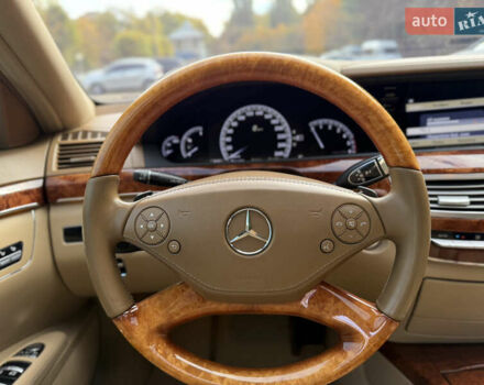 Чорний Мерседес С Клас, об'ємом двигуна 3 л та пробігом 337 тис. км за 19900 $, фото 50 на Automoto.ua