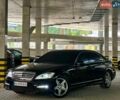 Черный Мерседес С Класс, объемом двигателя 4.66 л и пробегом 257 тыс. км за 16000 $, фото 1 на Automoto.ua
