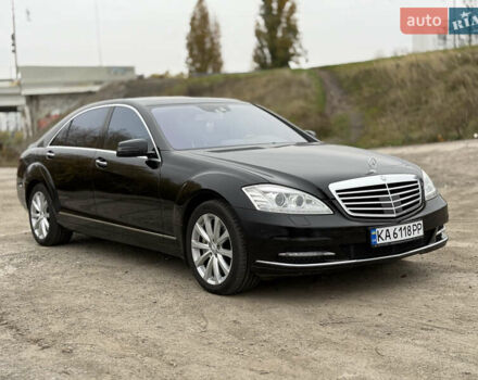 Черный Мерседес С Класс, объемом двигателя 4.66 л и пробегом 158 тыс. км за 12500 $, фото 8 на Automoto.ua
