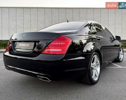 Чорний Мерседес С Клас, об'ємом двигуна 3 л та пробігом 211 тис. км за 23400 $, фото 15 на Automoto.ua