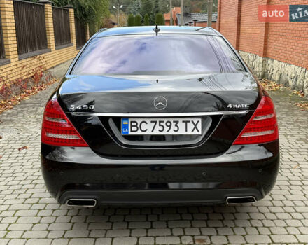 Черный Мерседес С Класс, объемом двигателя 4.66 л и пробегом 180 тыс. км за 15250 $, фото 2 на Automoto.ua