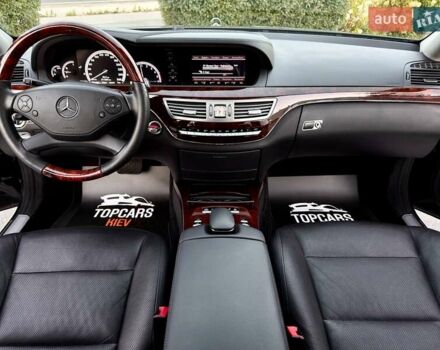 Чорний Мерседес С Клас, об'ємом двигуна 3 л та пробігом 211 тис. км за 23400 $, фото 44 на Automoto.ua