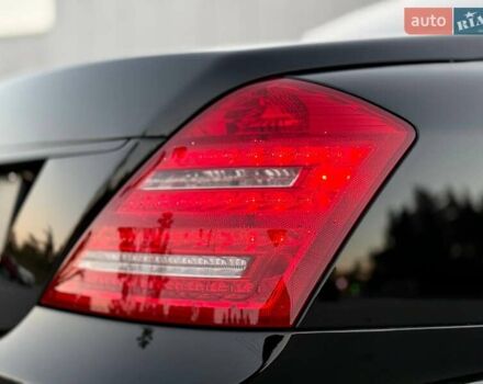 Чорний Мерседес С Клас, об'ємом двигуна 3 л та пробігом 211 тис. км за 23400 $, фото 24 на Automoto.ua