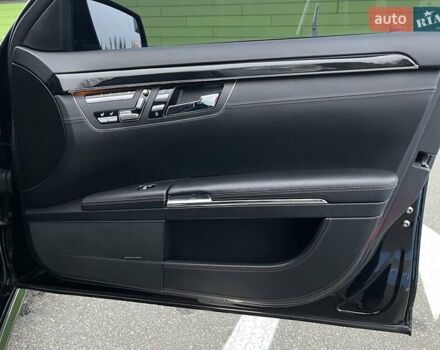 Чорний Мерседес С Клас, об'ємом двигуна 4.66 л та пробігом 227 тис. км за 16500 $, фото 35 на Automoto.ua