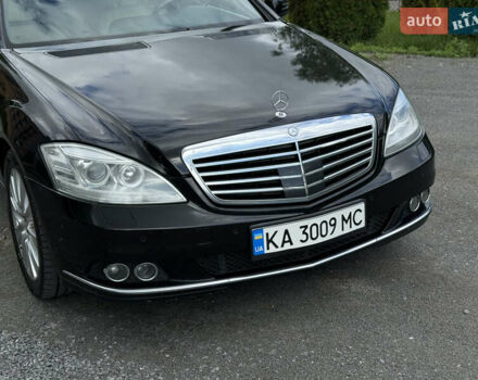 Чорний Мерседес С Клас, об'ємом двигуна 4.7 л та пробігом 212 тис. км за 16200 $, фото 3 на Automoto.ua