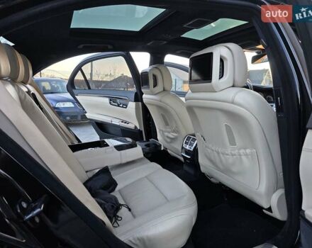 Черный Мерседес С Класс, объемом двигателя 4.7 л и пробегом 218 тыс. км за 17999 $, фото 69 на Automoto.ua