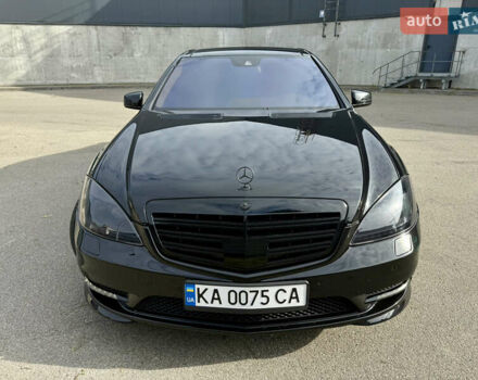 Мерседес С Класс 2012 в Киеве на Automoto.ua Черный Мерседес С Класс, объемом двигателя 4.66 л и пробегом 256 тыс. км за 21500 $, фото 2 на Automoto.ua