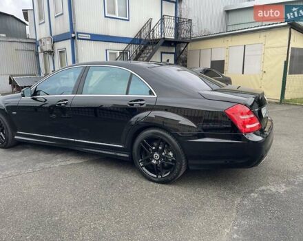 Черный Мерседес С Класс, объемом двигателя 3 л и пробегом 280 тыс. км за 19999 $, фото 32 на Automoto.ua