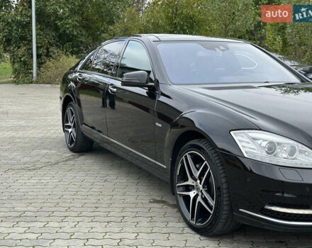 Черный Мерседес С Класс, объемом двигателя 2.99 л и пробегом 320 тыс. км за 21500 $, фото 8 на Automoto.ua