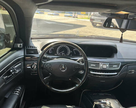 Черный Мерседес С Класс, объемом двигателя 4.7 л и пробегом 142 тыс. км за 22500 $, фото 5 на Automoto.ua