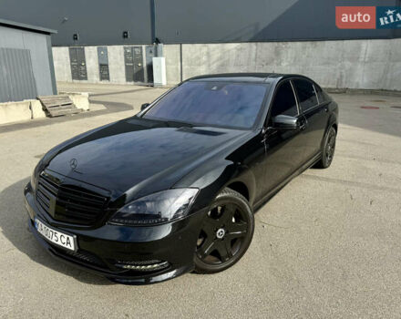 Мерседес С Класс 2012 в Киеве на Automoto.ua Черный Мерседес С Класс, объемом двигателя 4.66 л и пробегом 256 тыс. км за 21500 $, фото 5 на Automoto.ua