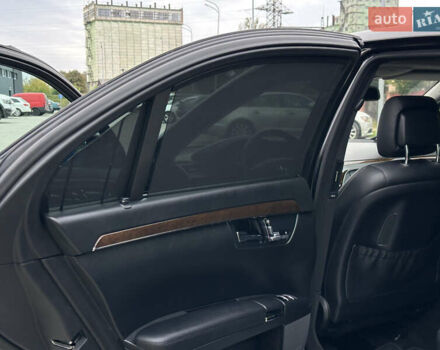 Черный Мерседес С Класс, объемом двигателя 2.99 л и пробегом 320 тыс. км за 21500 $, фото 48 на Automoto.ua