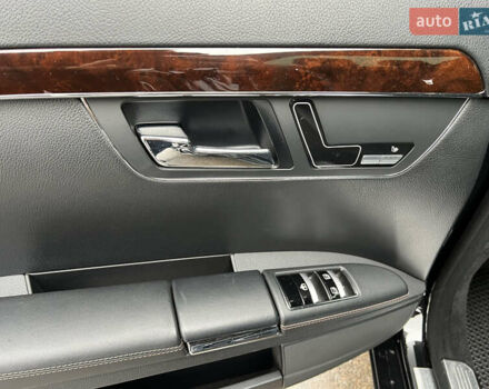 Чорний Мерседес С Клас, об'ємом двигуна 2.99 л та пробігом 258 тис. км за 18000 $, фото 32 на Automoto.ua