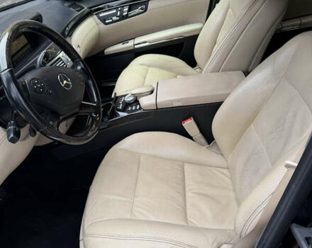 Чорний Мерседес С Клас, об'ємом двигуна 2.99 л та пробігом 286 тис. км за 22000 $, фото 15 на Automoto.ua