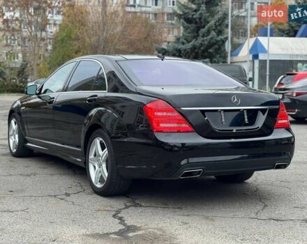 Черный Мерседес С Класс, объемом двигателя 4.7 л и пробегом 170 тыс. км за 13900 $, фото 6 на Automoto.ua