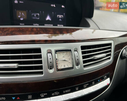 Чорний Мерседес С Клас, об'ємом двигуна 2.99 л та пробігом 258 тис. км за 18000 $, фото 27 на Automoto.ua