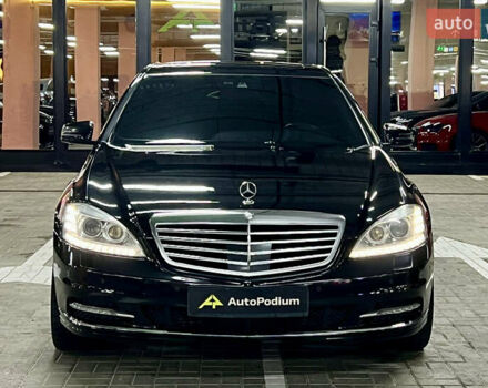 Чорний Мерседес С Клас, об'ємом двигуна 2.99 л та пробігом 258 тис. км за 19500 $, фото 4 на Automoto.ua