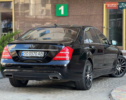 Чорний Мерседес С Клас, об'ємом двигуна 4.66 л та пробігом 221 тис. км за 15900 $, фото 11 на Automoto.ua