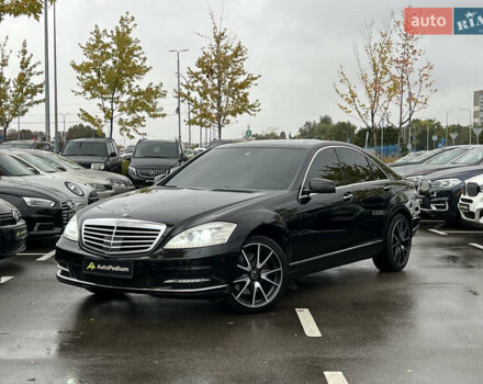 Чорний Мерседес С Клас, об'ємом двигуна 2.99 л та пробігом 258 тис. км за 18000 $, фото 6 на Automoto.ua