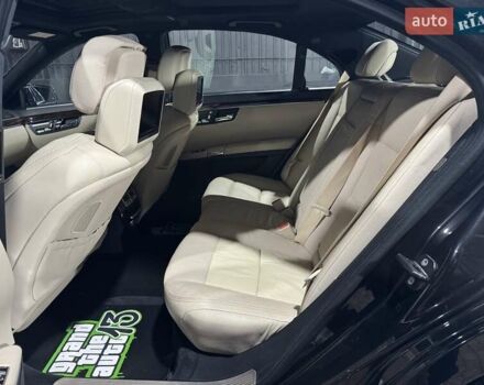 Черный Мерседес С Класс, объемом двигателя 4.7 л и пробегом 211 тыс. км за 16800 $, фото 18 на Automoto.ua