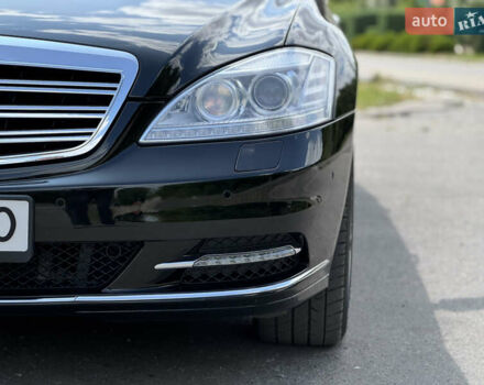 Чорний Мерседес С Клас, об'ємом двигуна 5.51 л та пробігом 56 тис. км за 89900 $, фото 7 на Automoto.ua