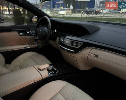 Черный Мерседес С Класс, объемом двигателя 4.7 л и пробегом 218 тыс. км за 14999 $, фото 58 на Automoto.ua