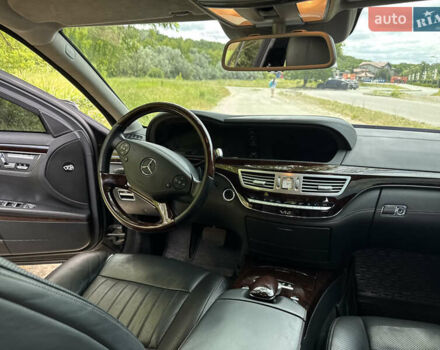 Чорний Мерседес С Клас, об'ємом двигуна 5.51 л та пробігом 56 тис. км за 89900 $, фото 43 на Automoto.ua
