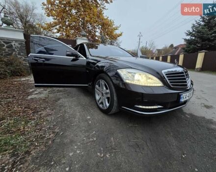 Черный Мерседес С Класс, объемом двигателя 3.5 л и пробегом 188 тыс. км за 14999 $, фото 22 на Automoto.ua