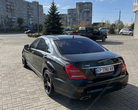 Черный Мерседес С Класс, объемом двигателя 4.66 л и пробегом 197 тыс. км за 21000 $, фото 5 на Automoto.ua