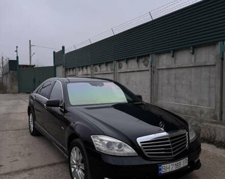 Черный Мерседес С Класс, объемом двигателя 4.66 л и пробегом 313 тыс. км за 15000 $, фото 3 на Automoto.ua
