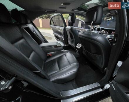 Черный Мерседес С Класс, объемом двигателя 3.5 л и пробегом 188 тыс. км за 14999 $, фото 33 на Automoto.ua