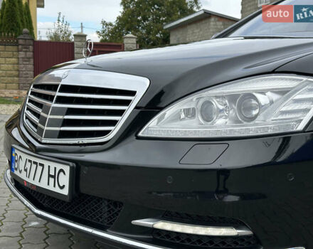 Черный Мерседес С Класс, объемом двигателя 2.99 л и пробегом 320 тыс. км за 21500 $, фото 16 на Automoto.ua