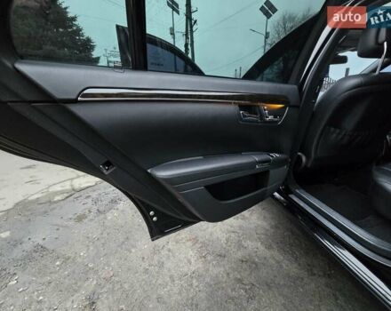 Черный Мерседес С Класс, объемом двигателя 3.5 л и пробегом 188 тыс. км за 14999 $, фото 34 на Automoto.ua