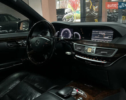 Чорний Мерседес С Клас, об'ємом двигуна 2.99 л та пробігом 258 тис. км за 19500 $, фото 47 на Automoto.ua