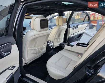 Черный Мерседес С Класс, объемом двигателя 4.7 л и пробегом 218 тыс. км за 17999 $, фото 58 на Automoto.ua