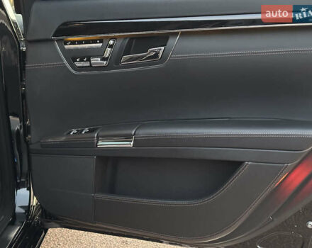 Черный Мерседес С Класс, объемом двигателя 4.7 л и пробегом 155 тыс. км за 15900 $, фото 87 на Automoto.ua