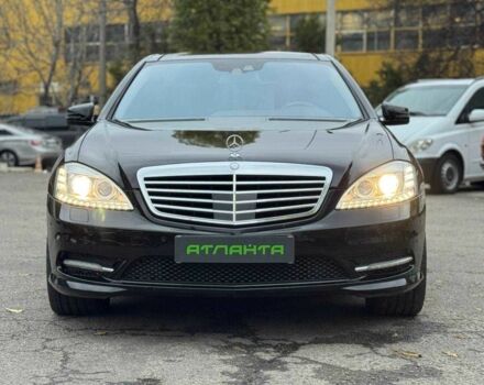 Черный Мерседес С Класс, объемом двигателя 4.7 л и пробегом 170 тыс. км за 13900 $, фото 2 на Automoto.ua