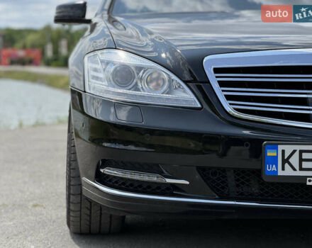 Чорний Мерседес С Клас, об'ємом двигуна 5.51 л та пробігом 56 тис. км за 89900 $, фото 5 на Automoto.ua