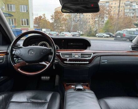 Черный Мерседес С Класс, объемом двигателя 4.7 л и пробегом 170 тыс. км за 13900 $, фото 12 на Automoto.ua