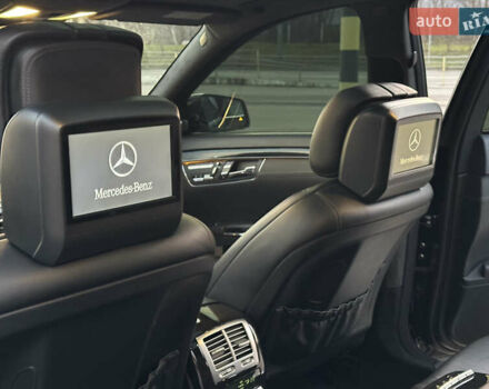 Черный Мерседес С Класс, объемом двигателя 4.7 л и пробегом 155 тыс. км за 15900 $, фото 25 на Automoto.ua