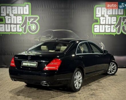 Черный Мерседес С Класс, объемом двигателя 4.7 л и пробегом 211 тыс. км за 16800 $, фото 6 на Automoto.ua