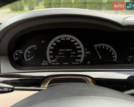 Чорний Мерседес С Клас, об'ємом двигуна 4.7 л та пробігом 212 тис. км за 16200 $, фото 30 на Automoto.ua