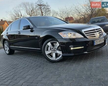 Черный Мерседес С Класс, объемом двигателя 4.7 л и пробегом 218 тыс. км за 17999 $, фото 1 на Automoto.ua