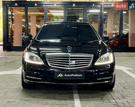 Чорний Мерседес С Клас, об'ємом двигуна 2.99 л та пробігом 258 тис. км за 19500 $, фото 5 на Automoto.ua